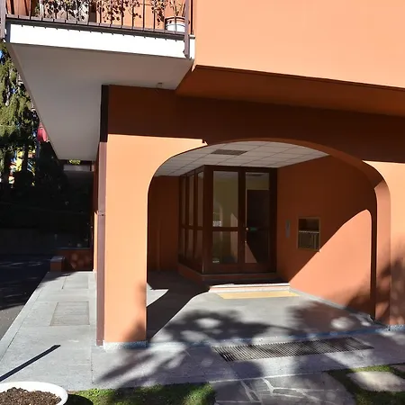 Casa Vittoria Стреза