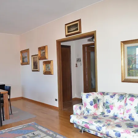 Casa Vittoria Стреза